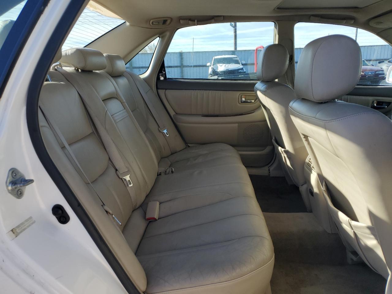 2002 TOYOTA Avalon