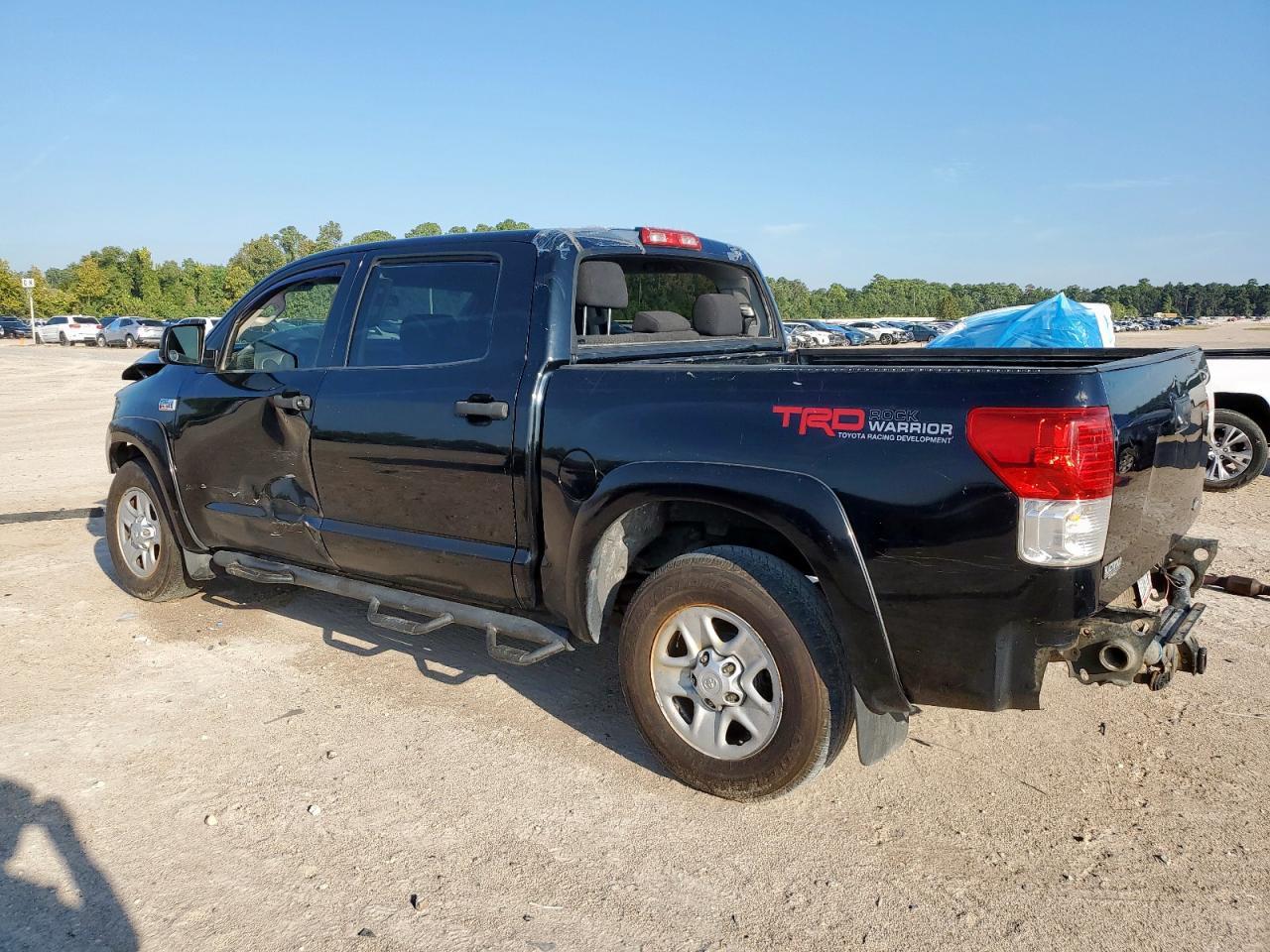 2011 TOYOTA TUNDRA