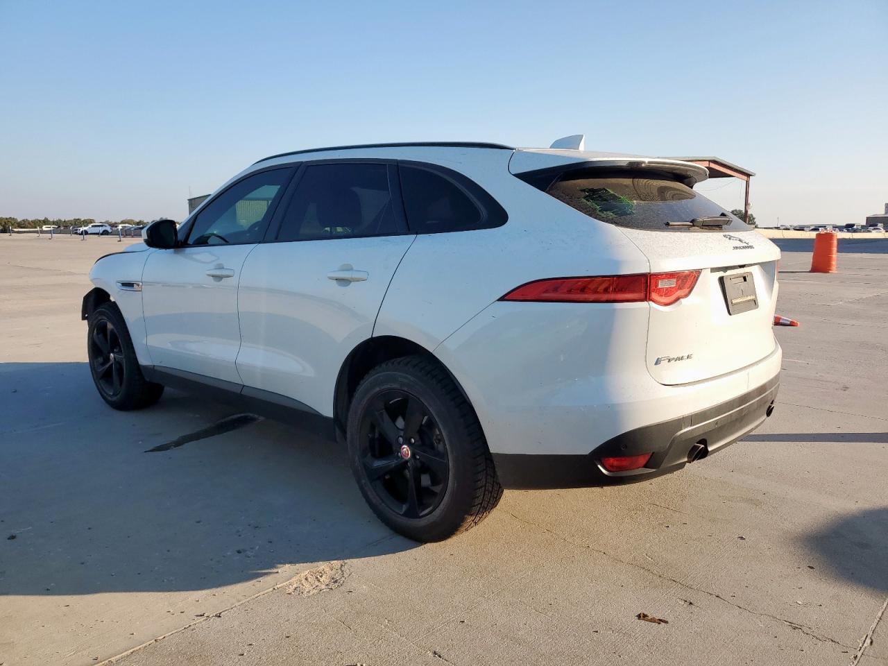 2018 JAGUAR F-Pace