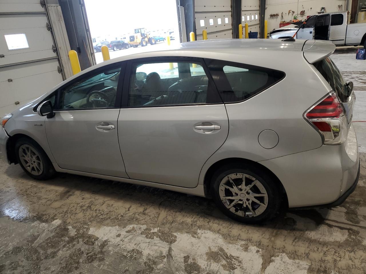 2015 TOYOTA PRIUS V