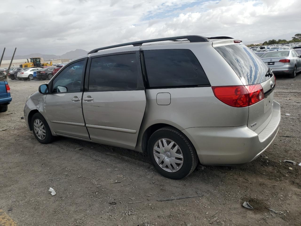2007 TOYOTA SIENNA