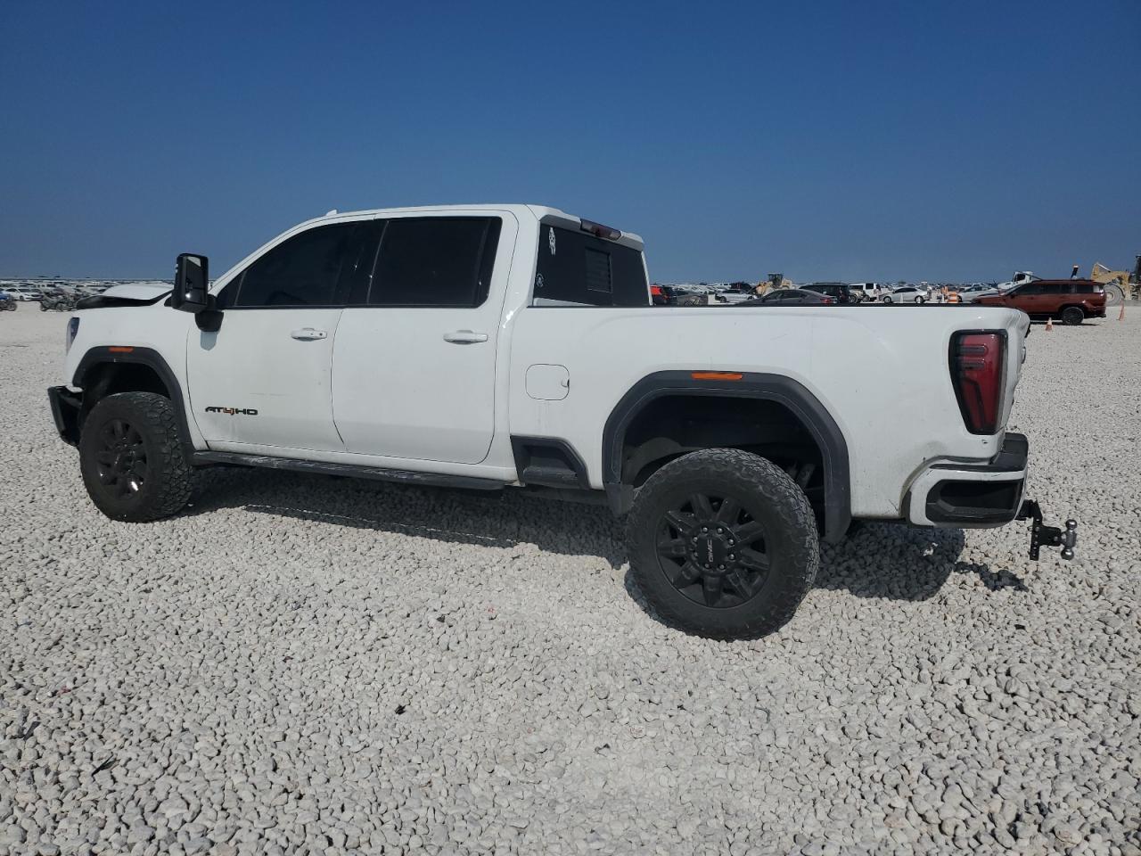 2024 GMC Sierra