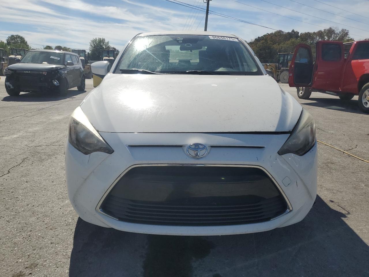 2017 TOYOTA YARIS