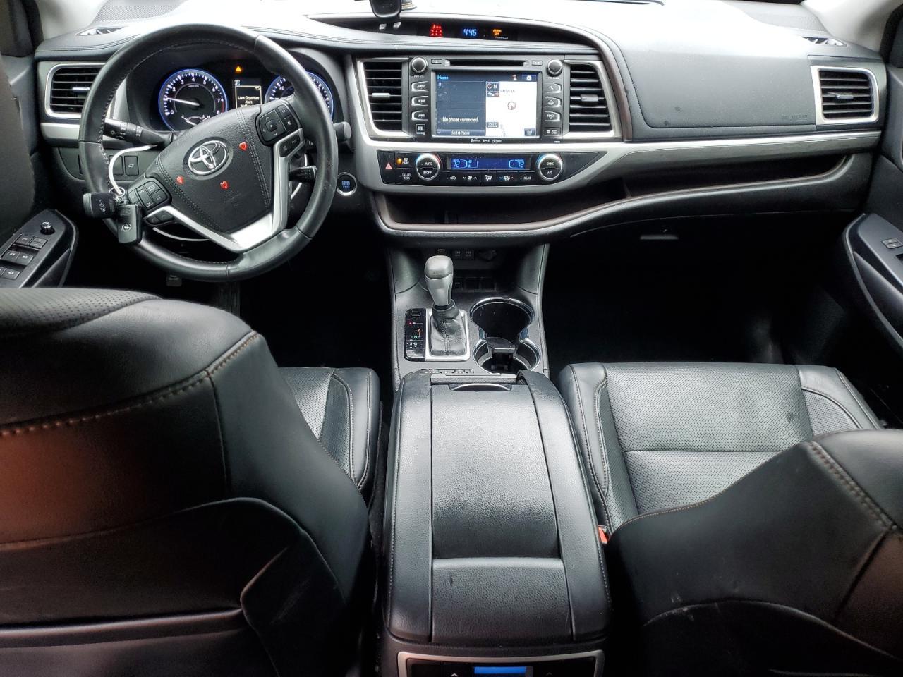 2017 TOYOTA HIGHLANDER