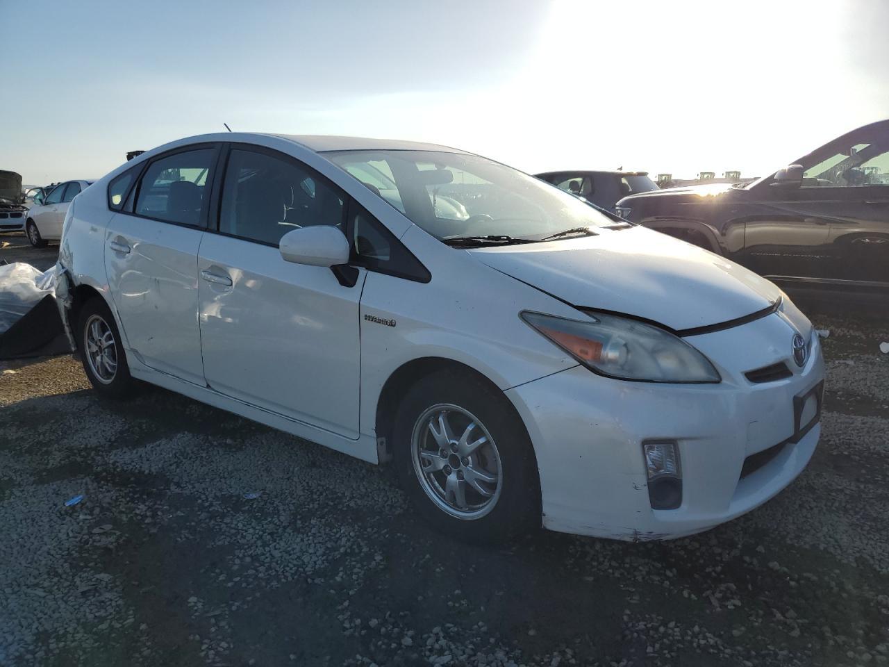 2011 TOYOTA PRIUS