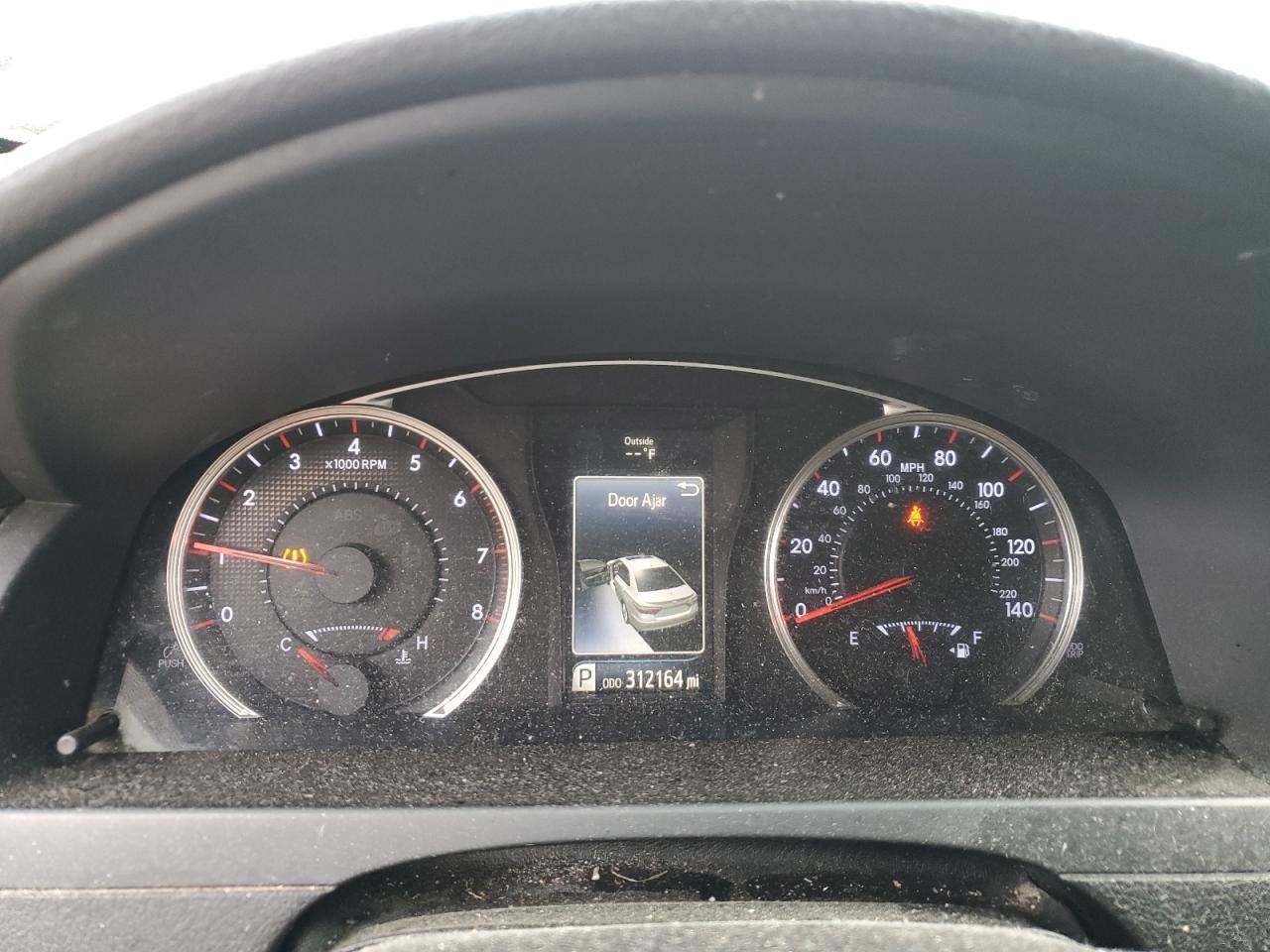 2015 TOYOTA CAMRY