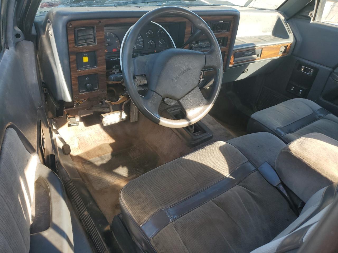 1992 DODGE Dakota