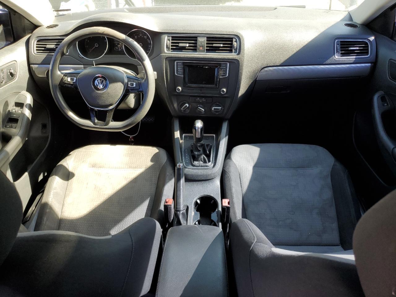 2017 VOLKSWAGEN JETTA