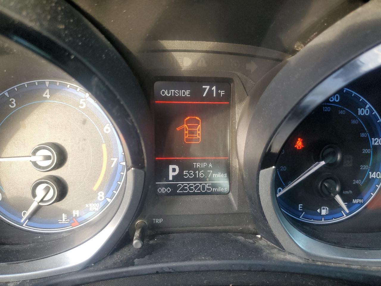 2016 TOYOTA COROLLA