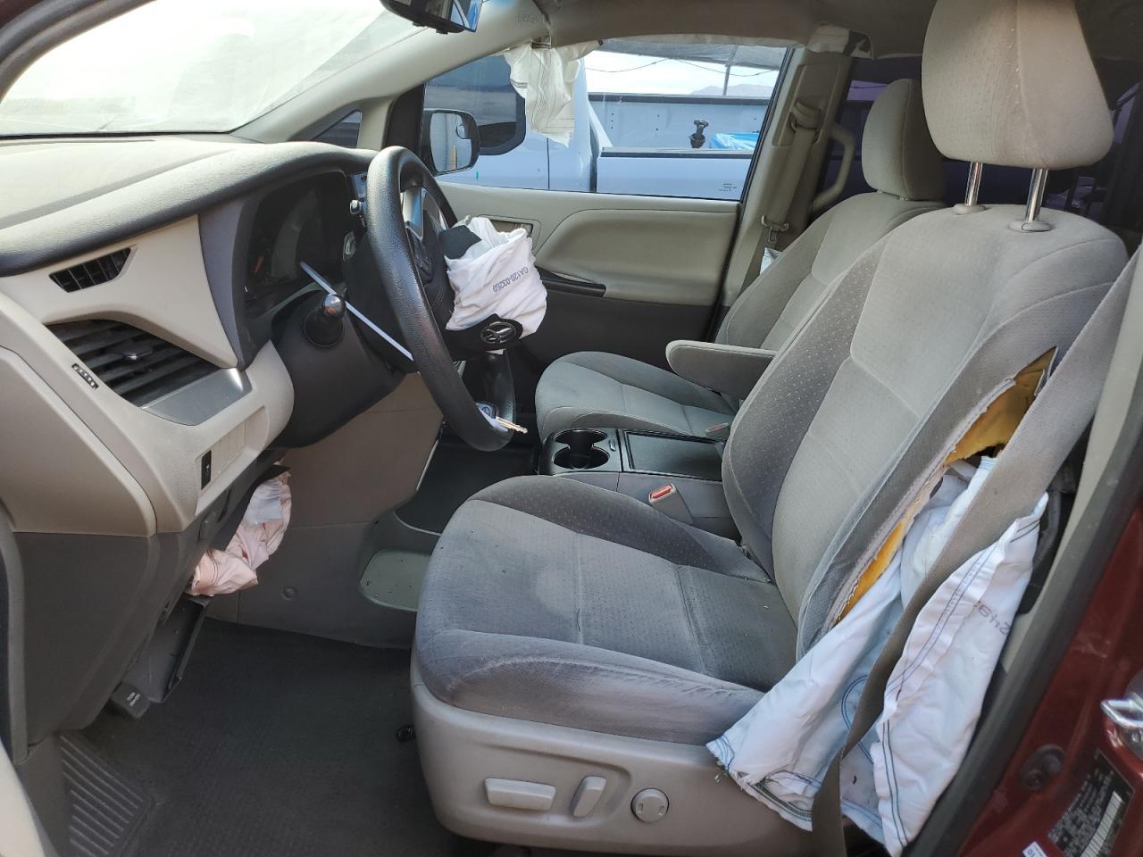 2015 TOYOTA SIENNA