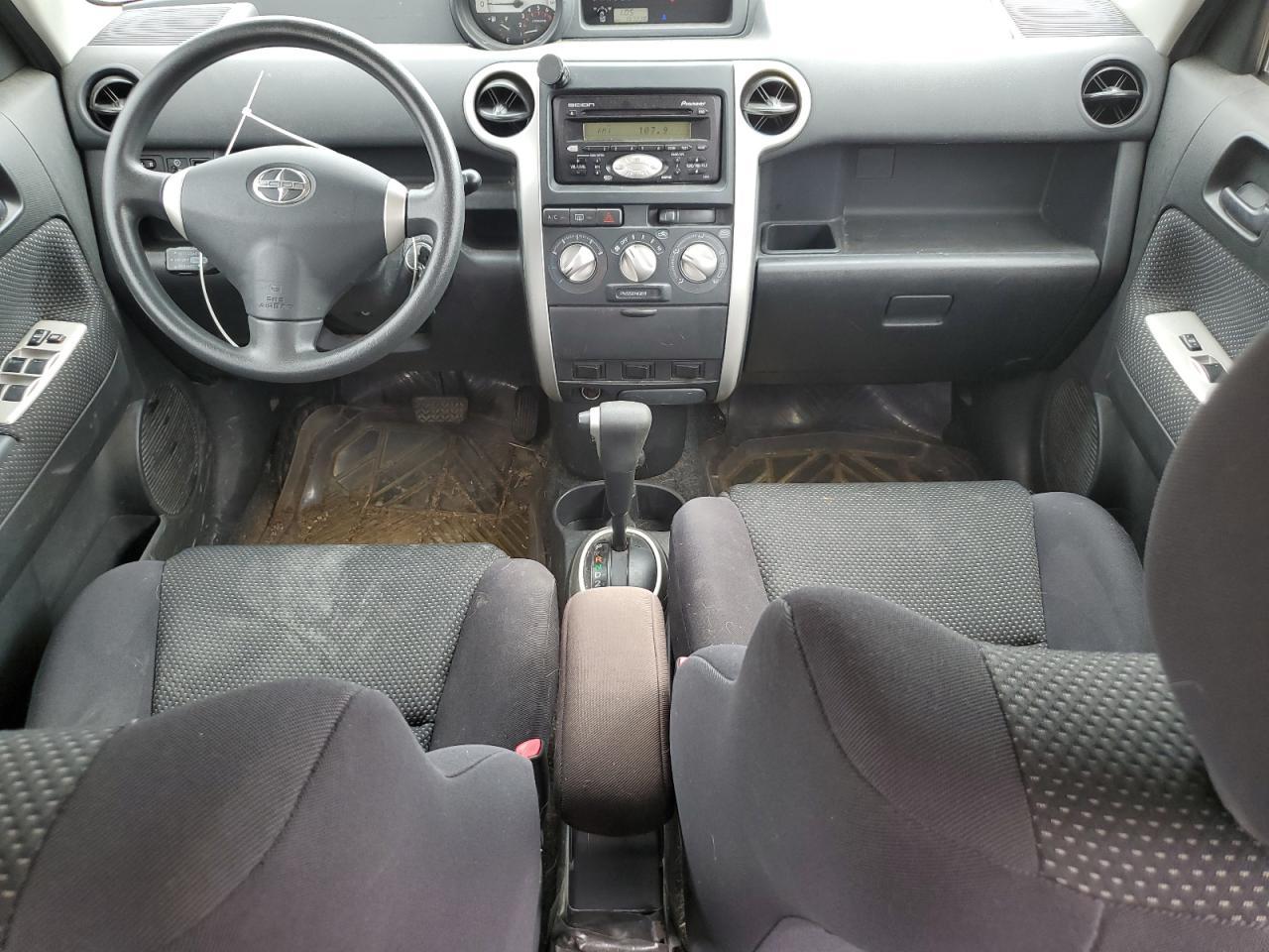 2005 TOYOTA SCION