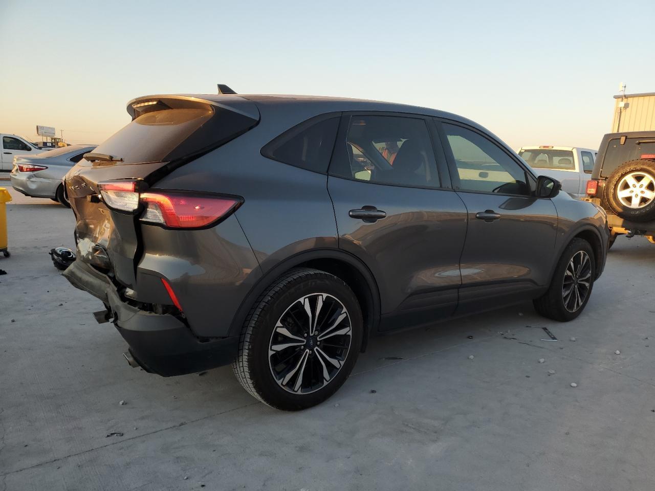 2021 FORD ESCAPE