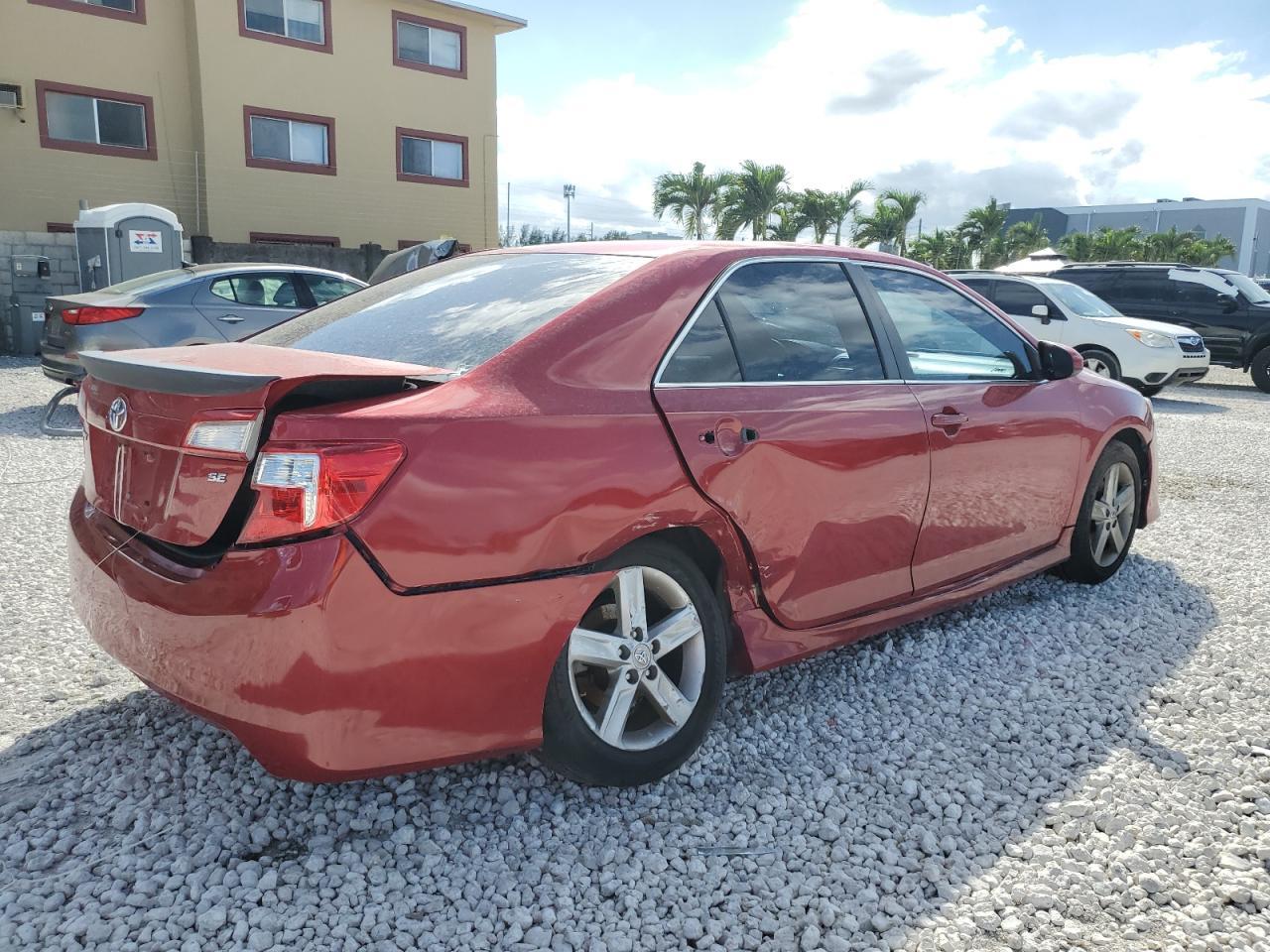 2012 TOYOTA CAMRY