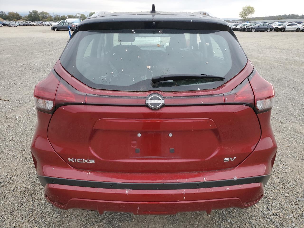 2023 NISSAN KICKS