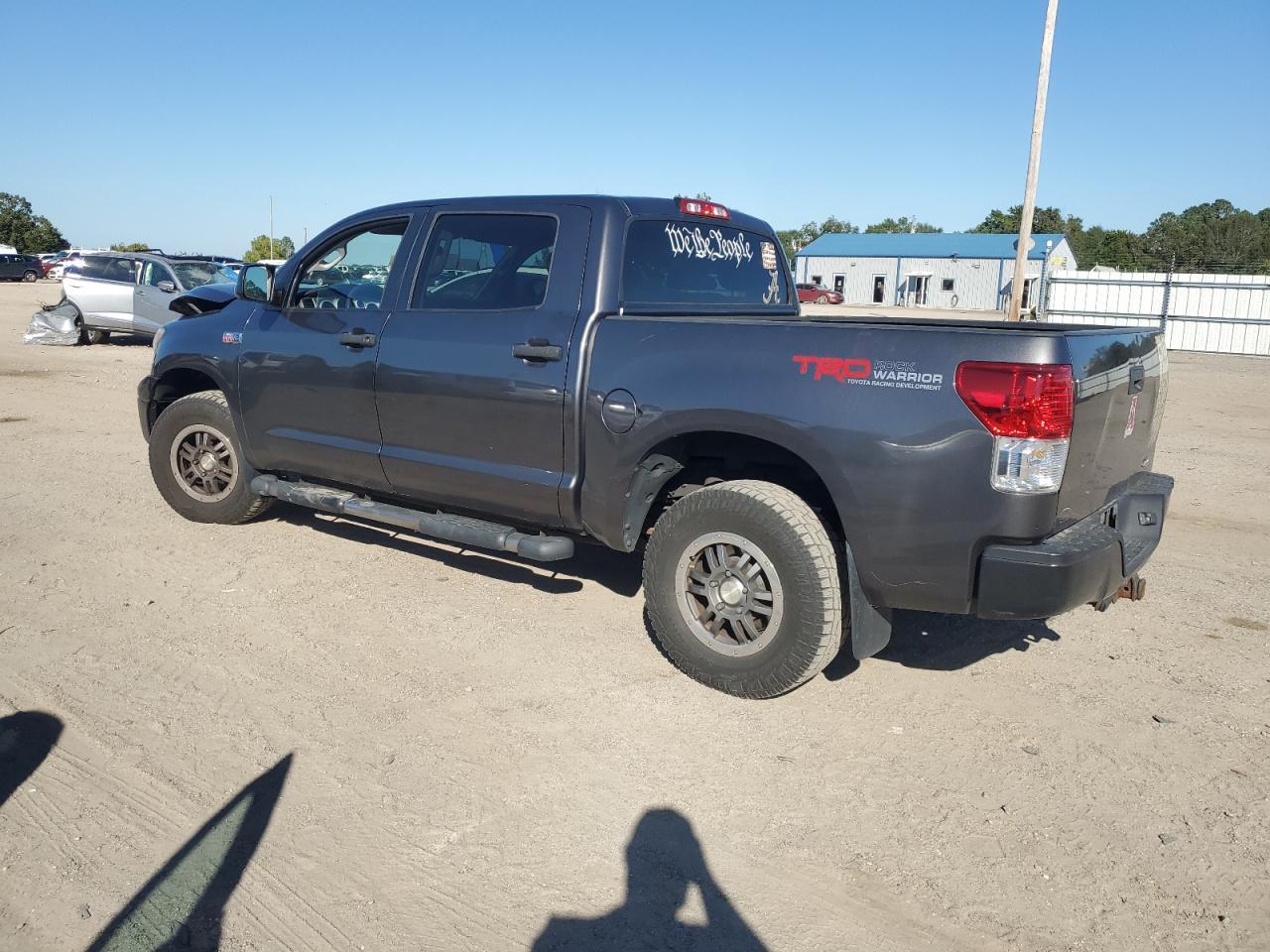 2011 TOYOTA TUNDRA
