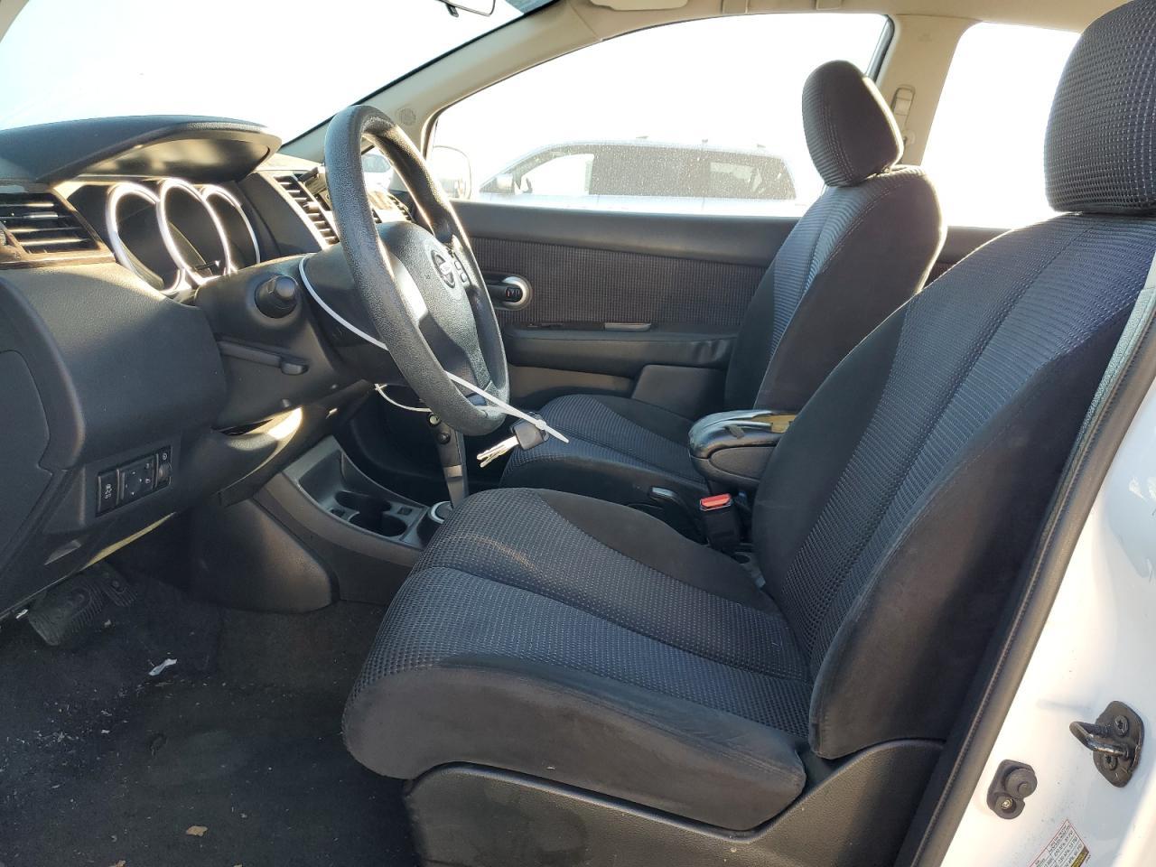 2010 NISSAN VERSA