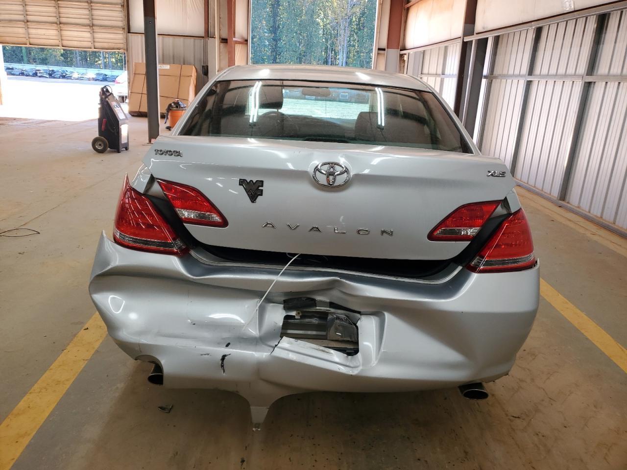 2007 TOYOTA Avalon