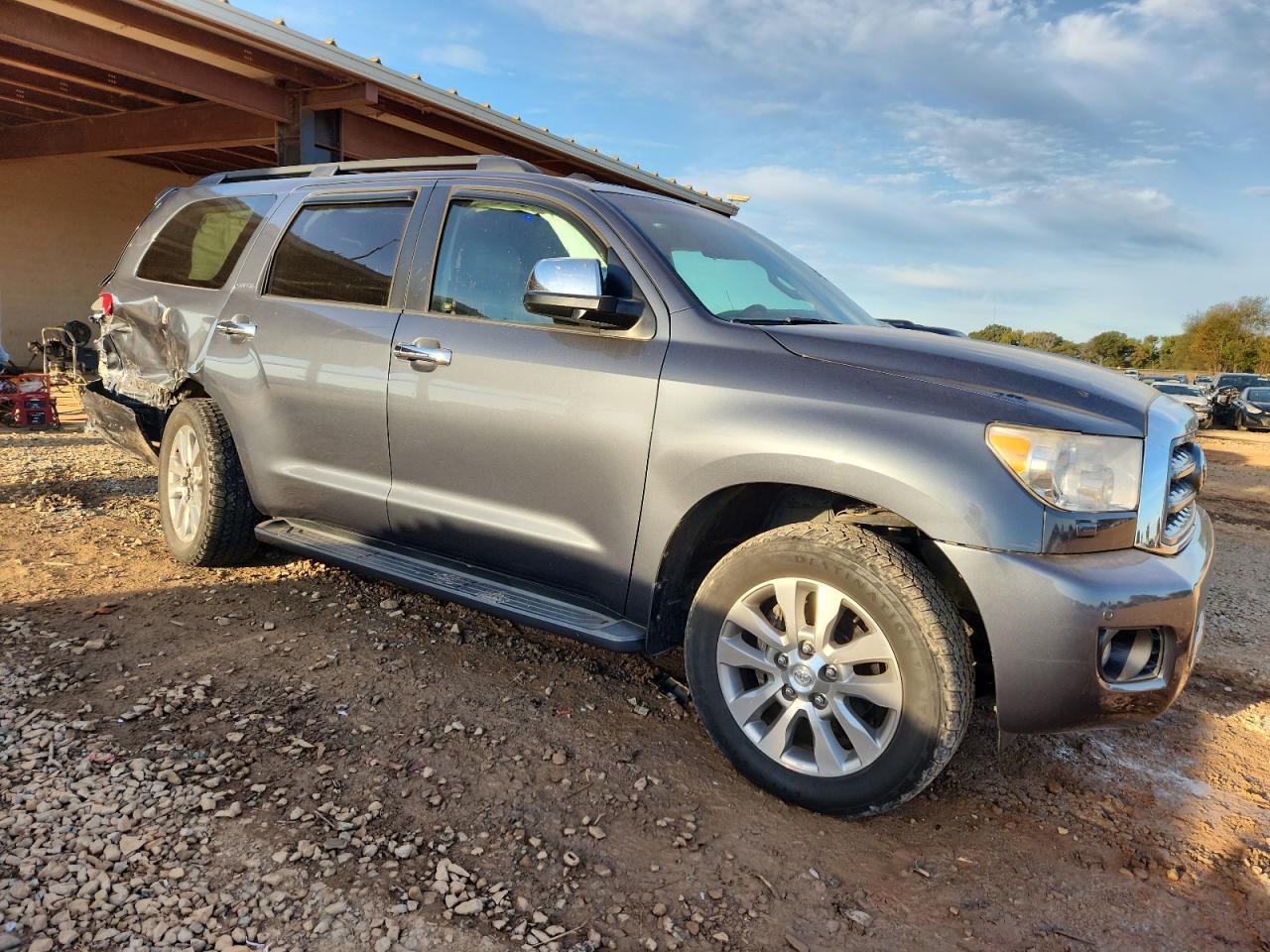 2010 TOYOTA Sequoia