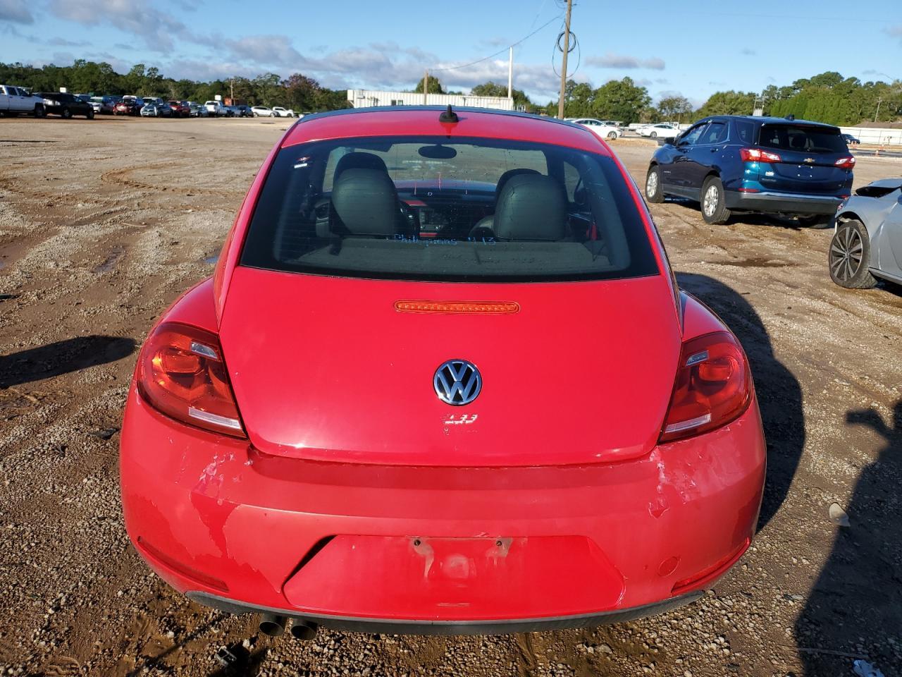 2013 VOLKSWAGEN Beetle