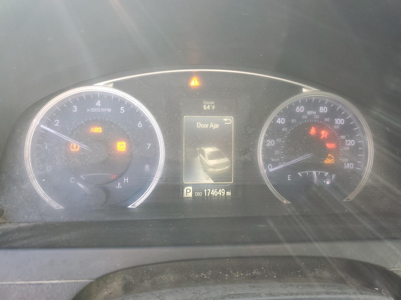 2016 TOYOTA CAMRY