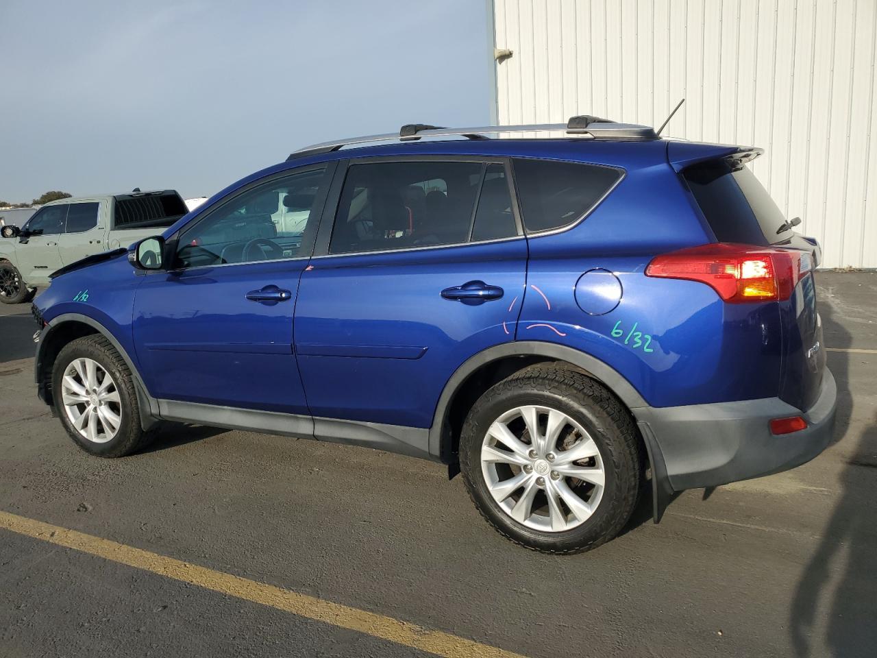 2015 TOYOTA RAV4