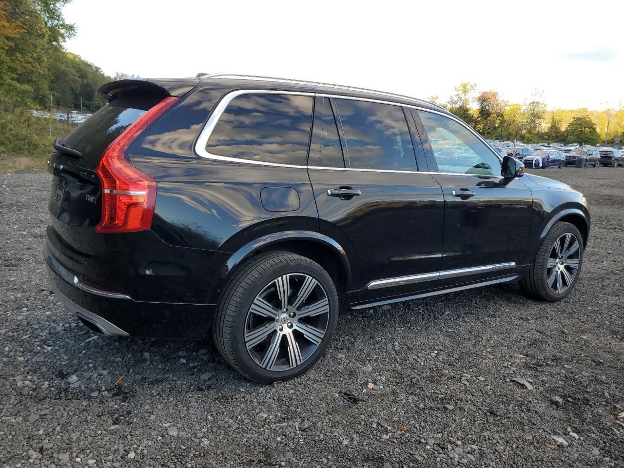 2020 VOLVO XC90