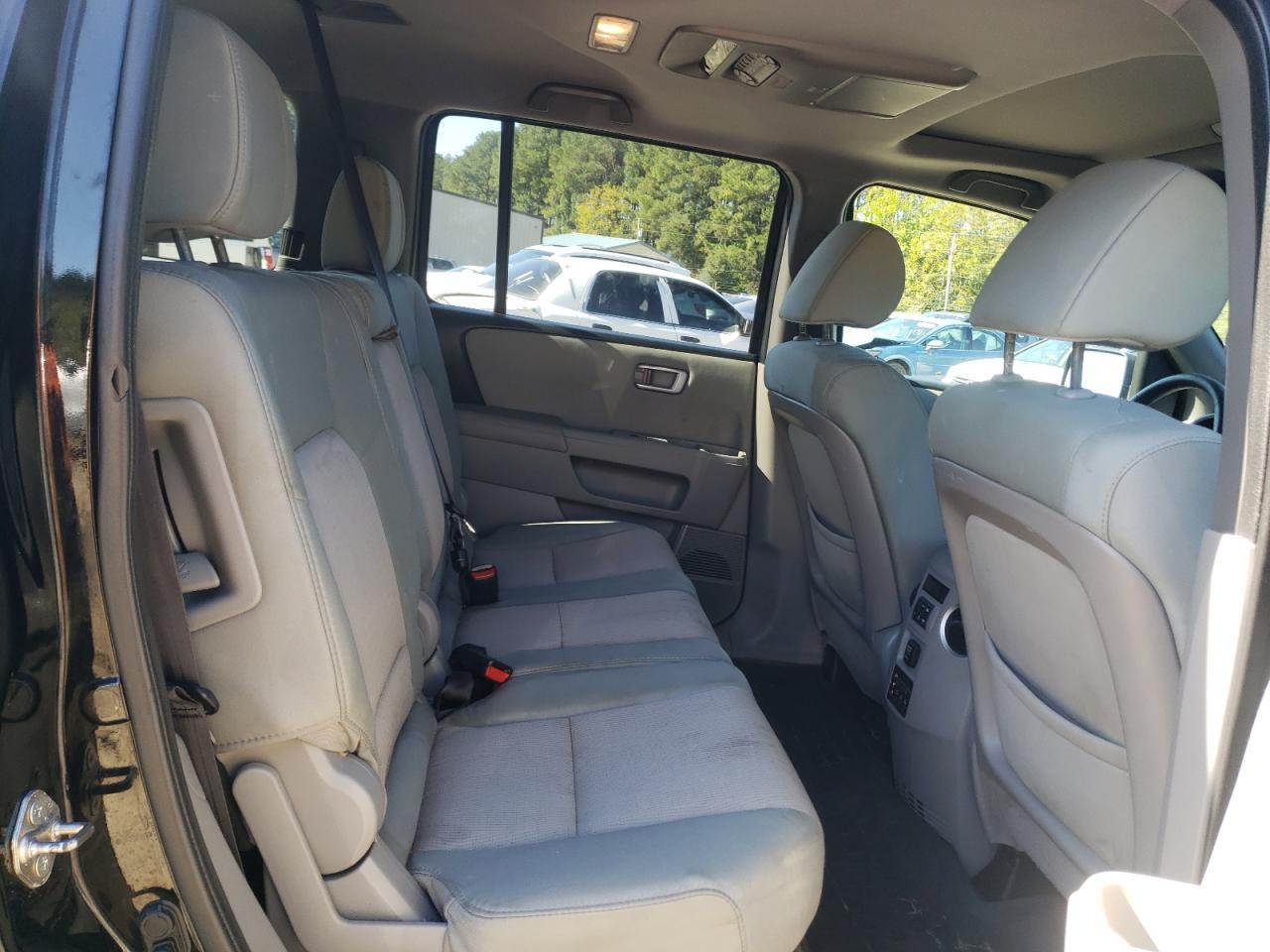 2015 HONDA PILOT