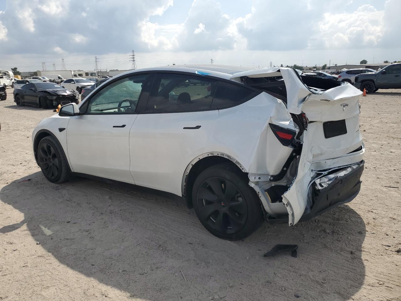 2023 TESLA MODEL Y