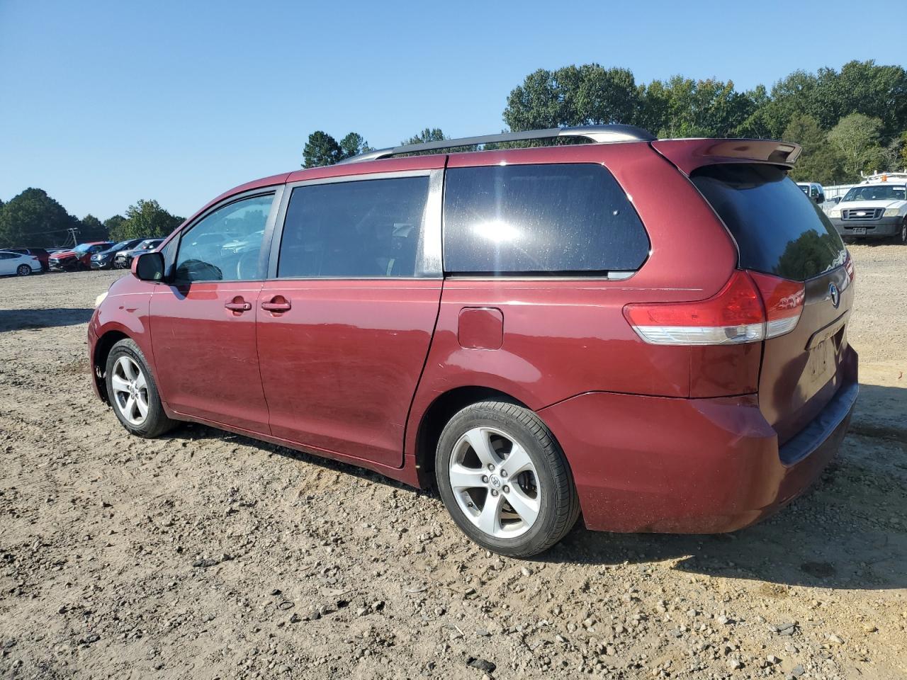 2014 TOYOTA SIENNA