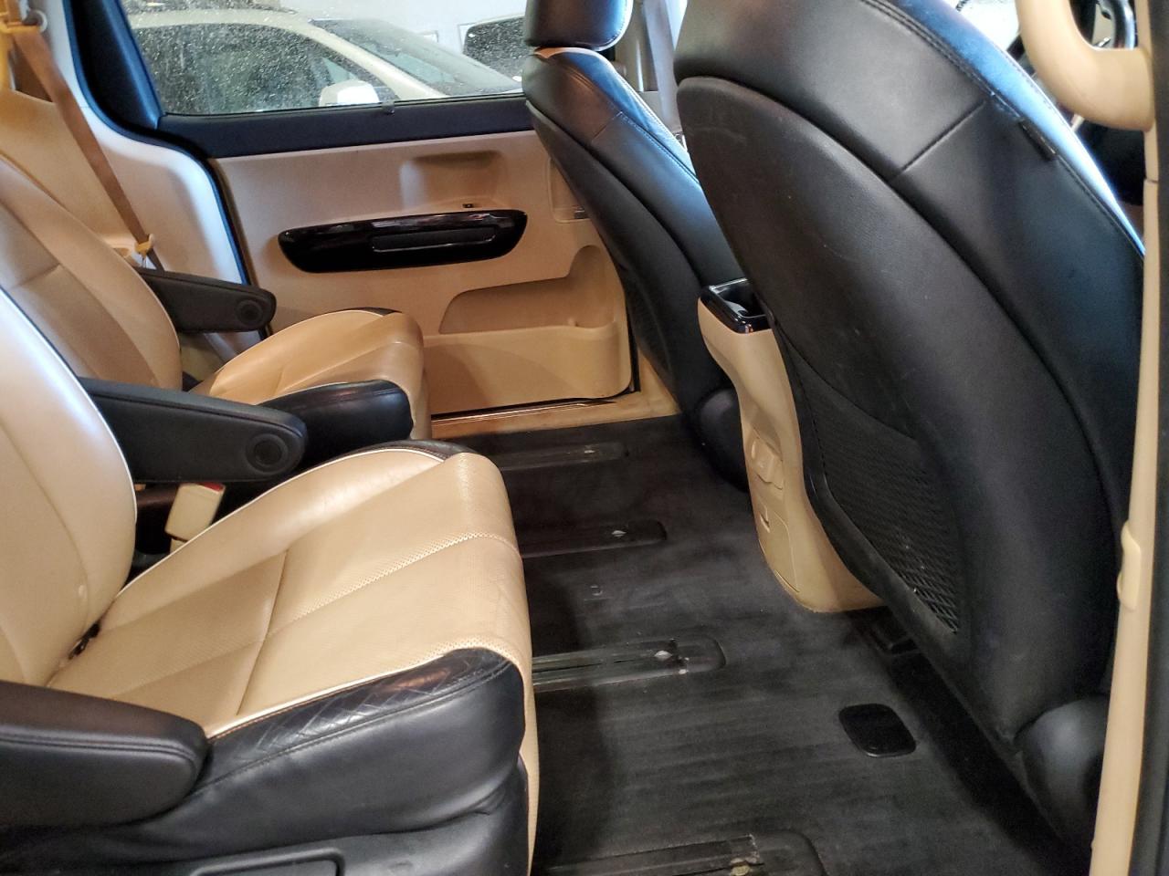2017 KIA SEDONA