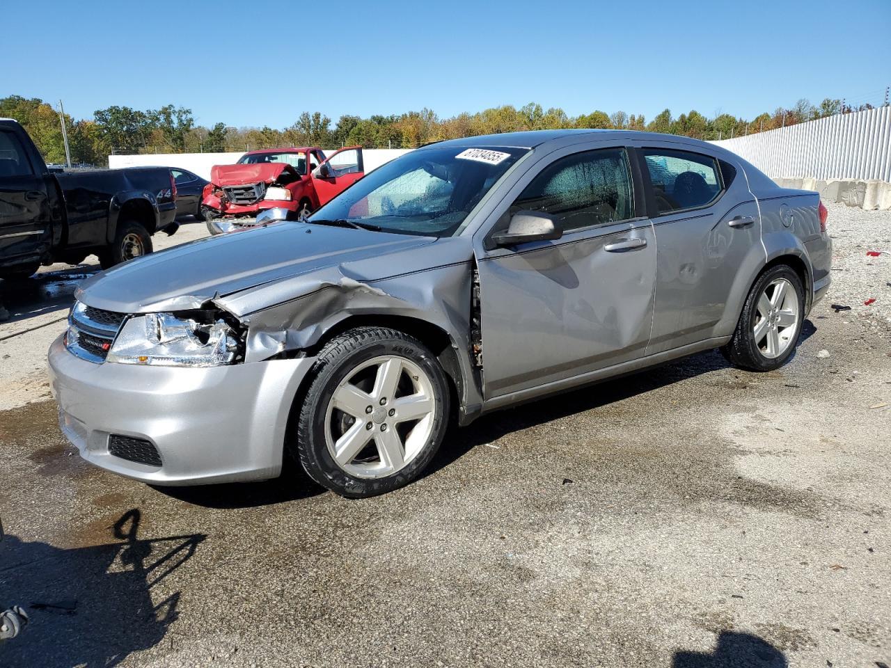 2013 DODGE Avenger