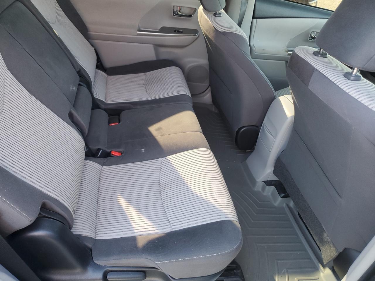 2015 TOYOTA PRIUS V
