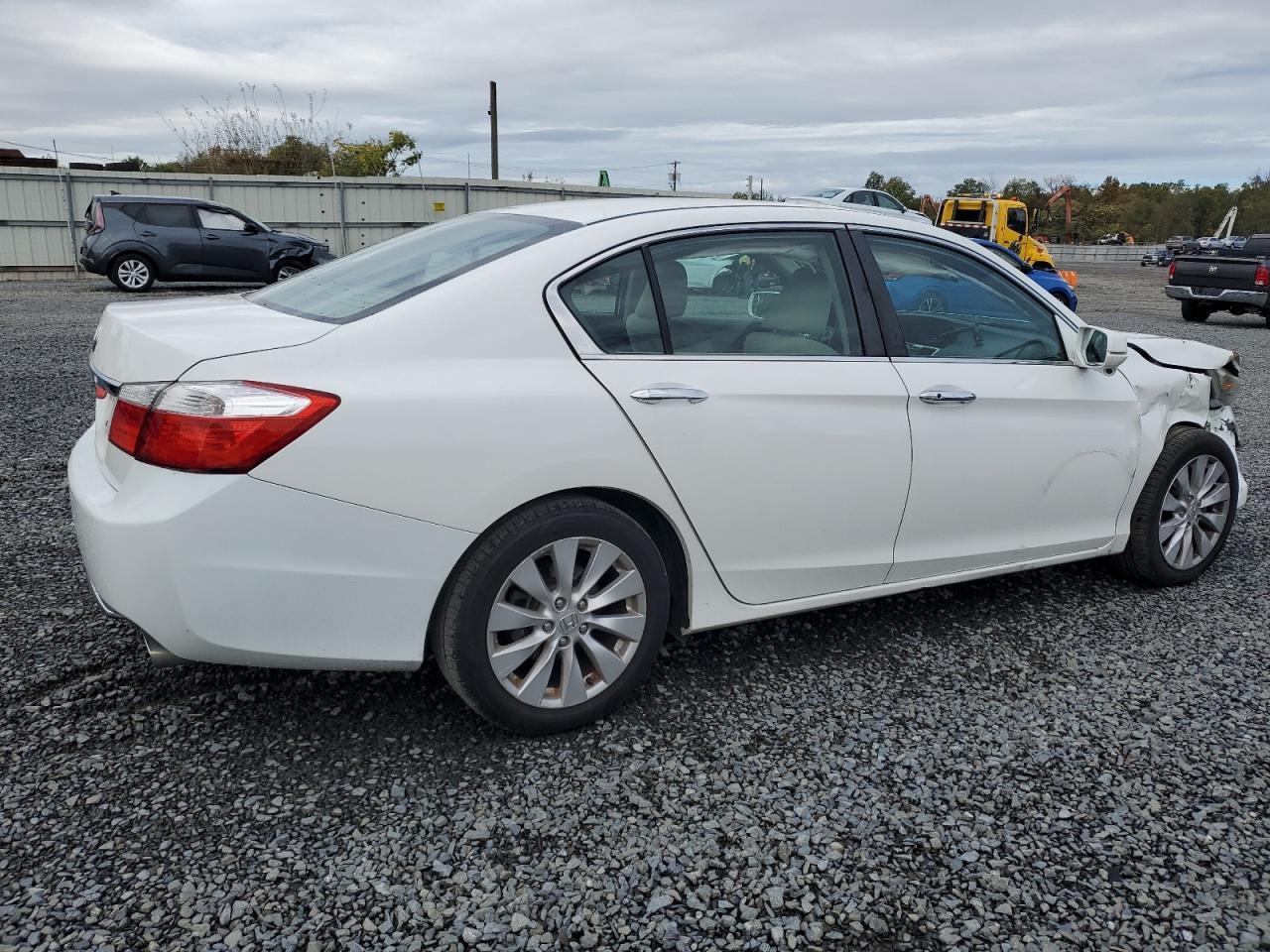 2015 HONDA ACCORD