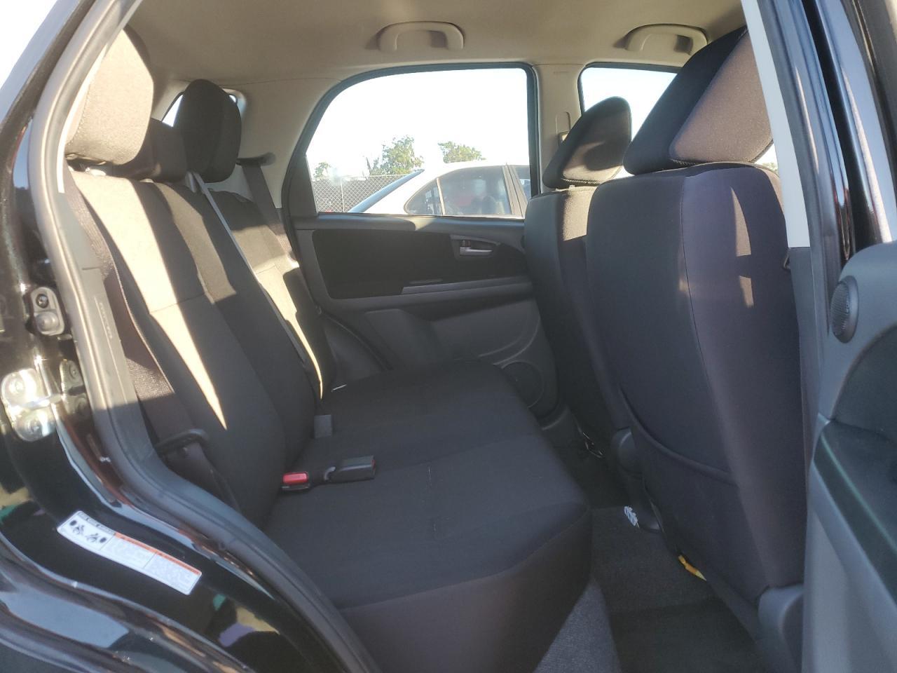 2012 SUZUKI SX4