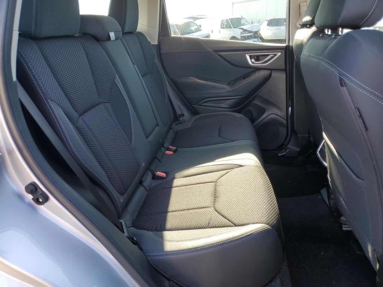2023 SUBARU FORESTER
