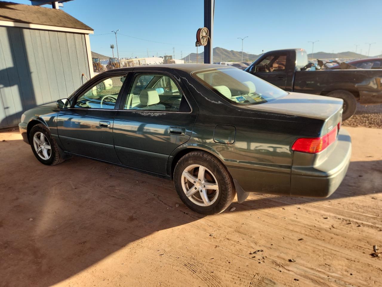 2001 TOYOTA CAMRY