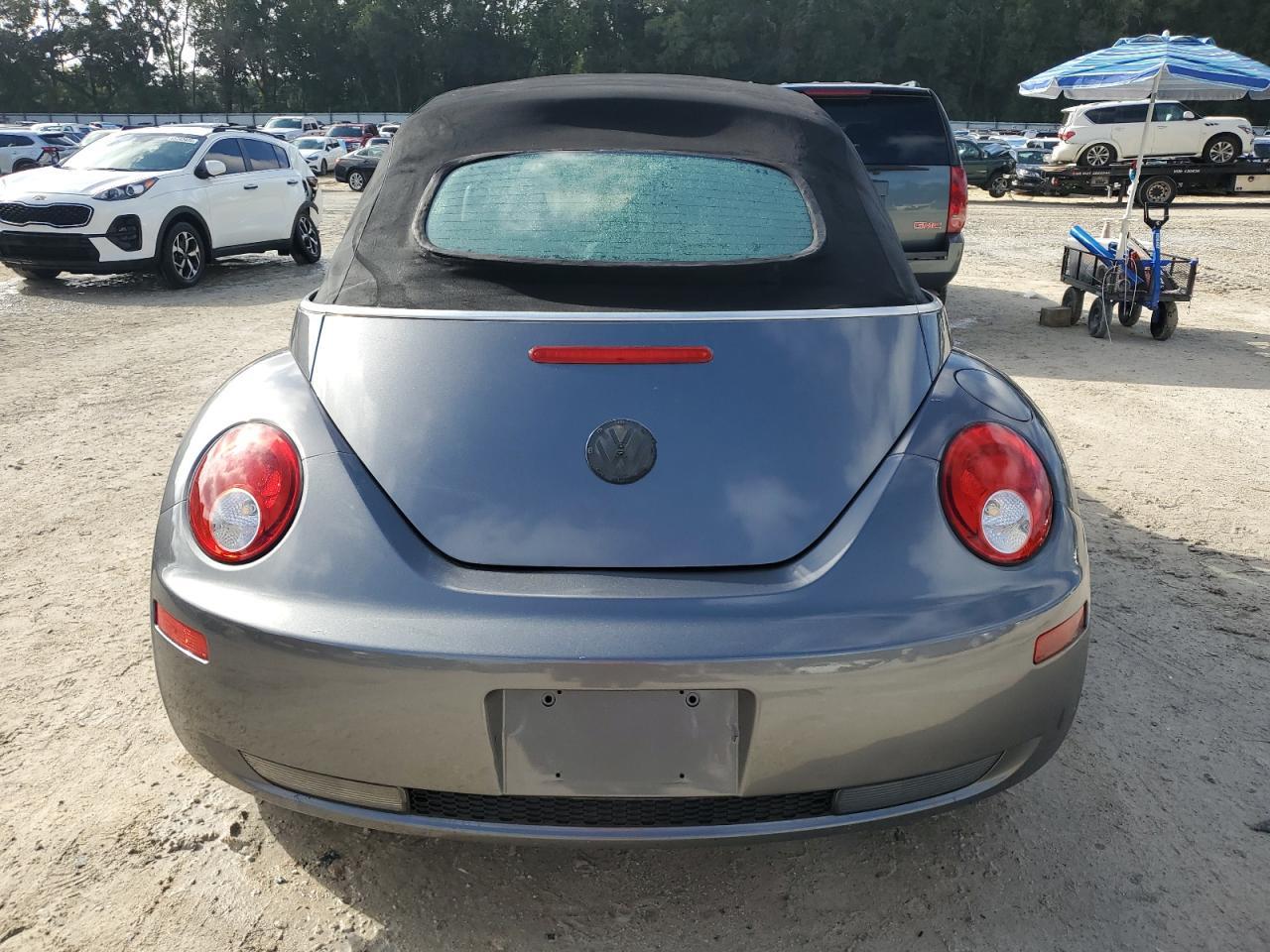 2006 VOLKSWAGEN Beetle
