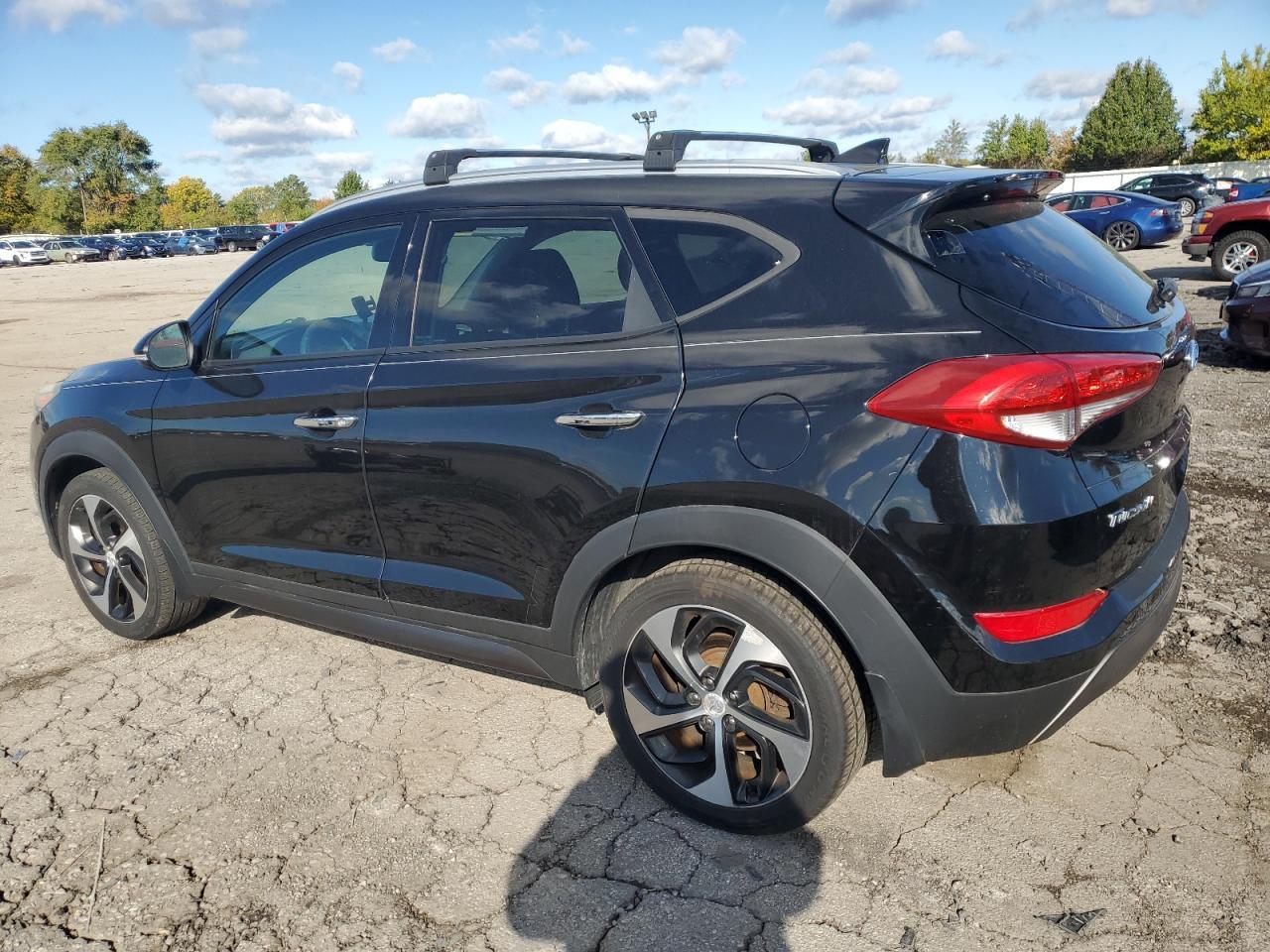 2016 HYUNDAI TUCSON