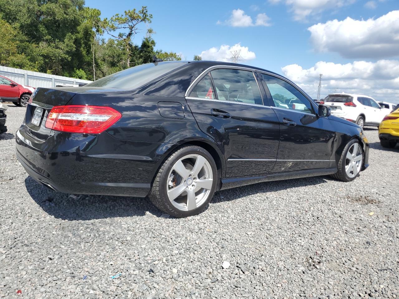 2011 MERCEDES-BENZ E-Class
