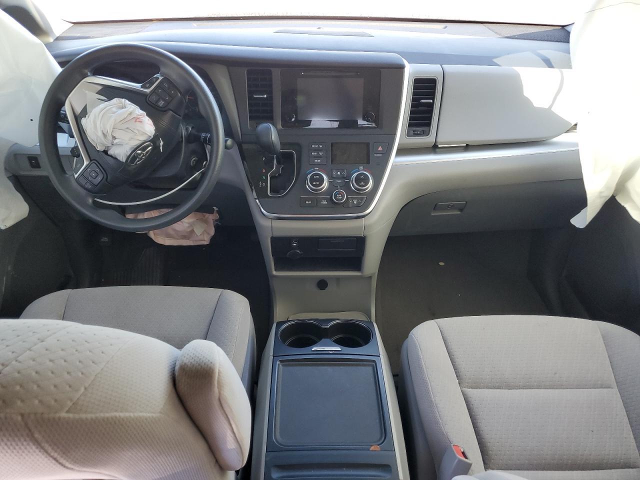 2015 TOYOTA SIENNA