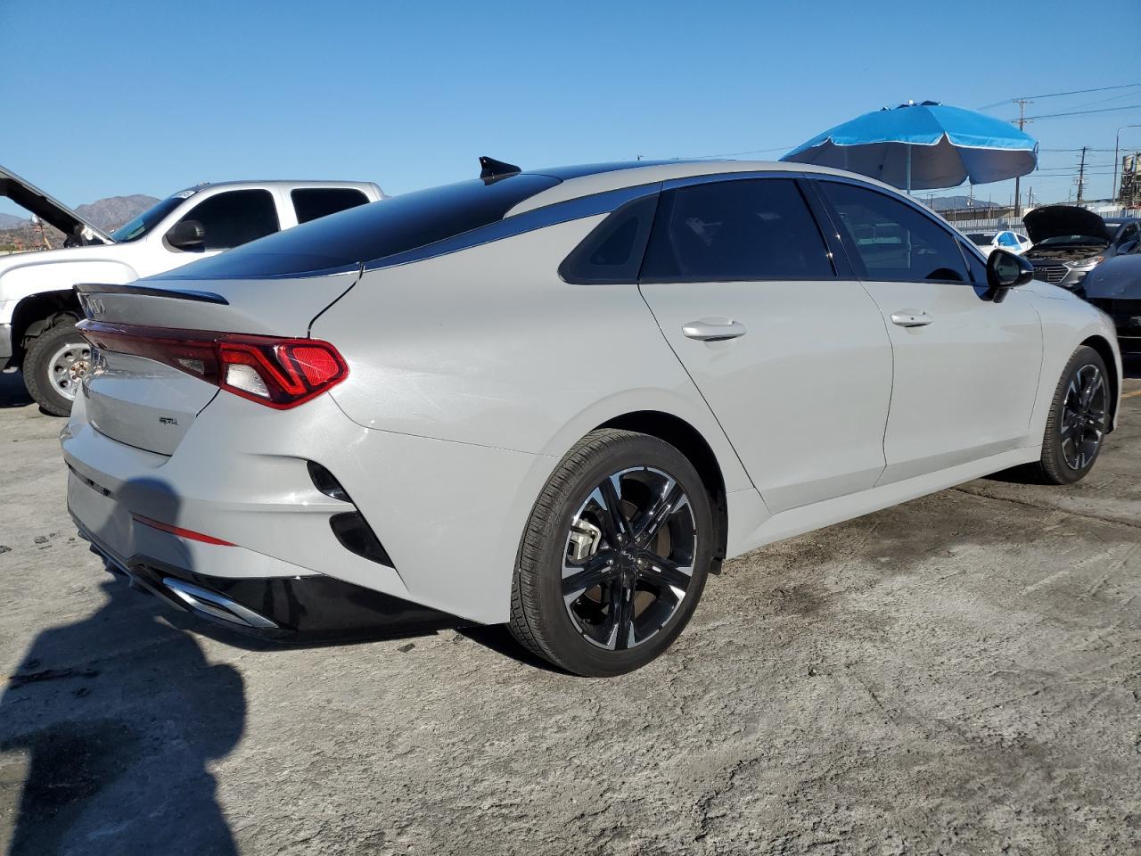 2023 KIA K5