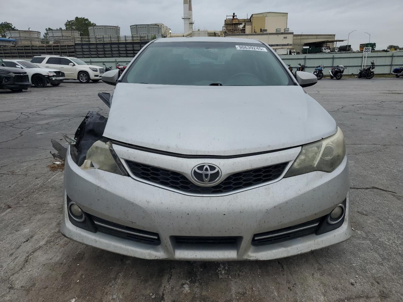 2014 TOYOTA CAMRY