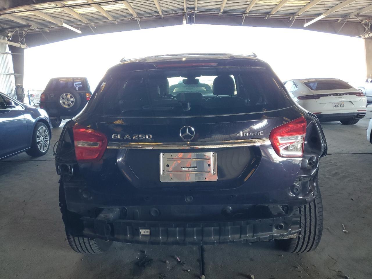 2015 MERCEDES-BENZ GLA-Class