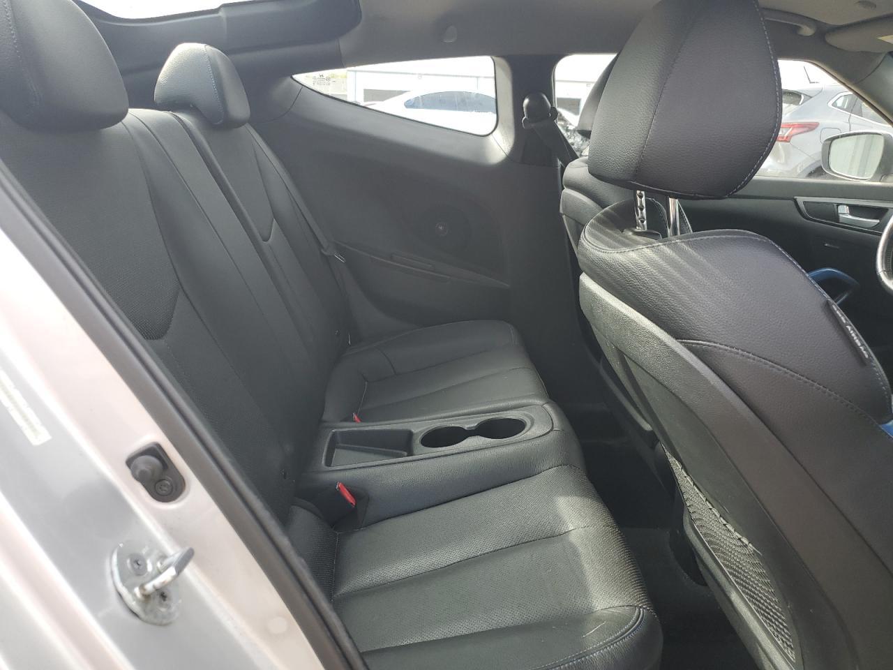 2013 HYUNDAI VELOSTER