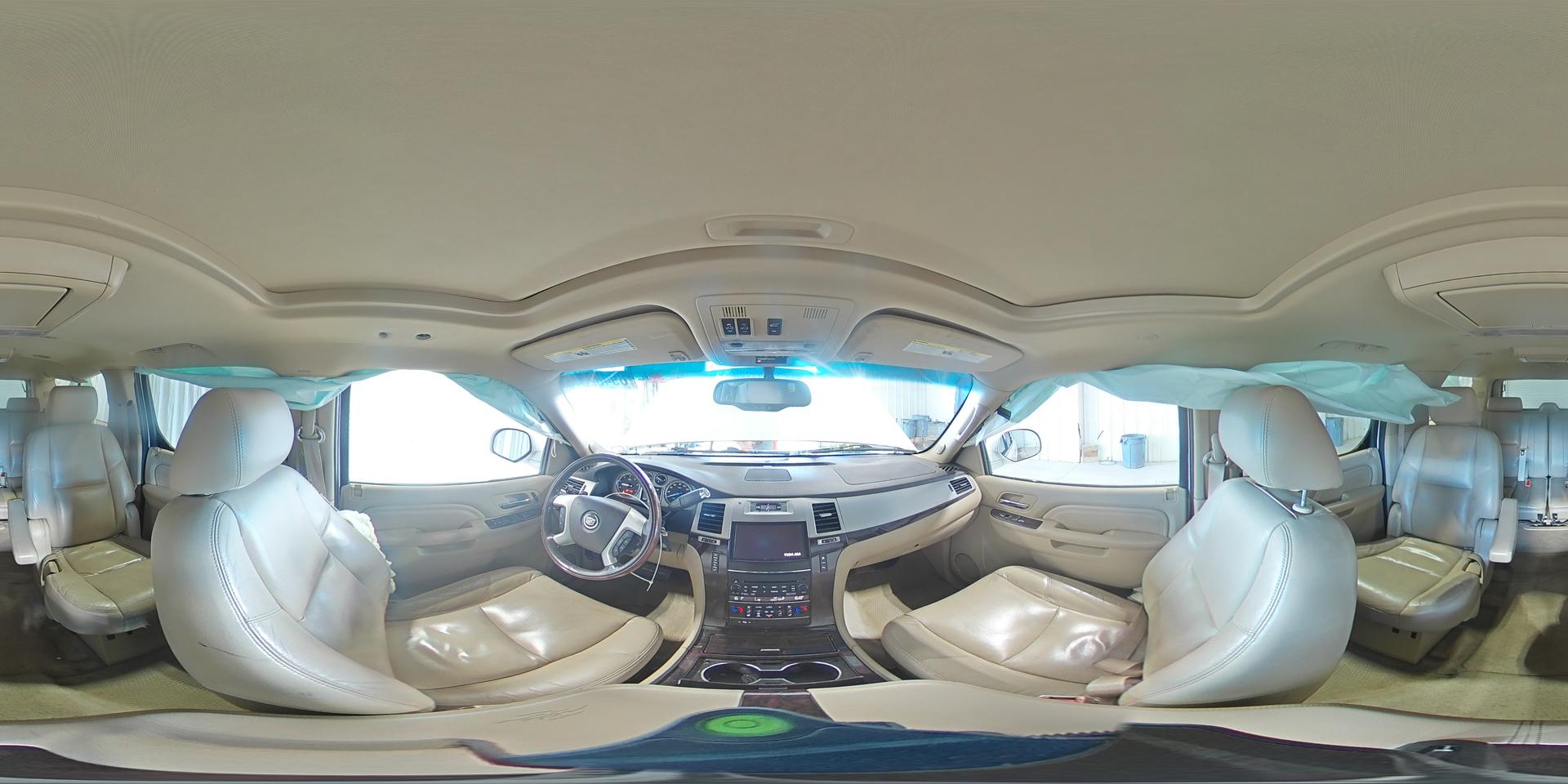 2011 CADILLAC ESCALADE
