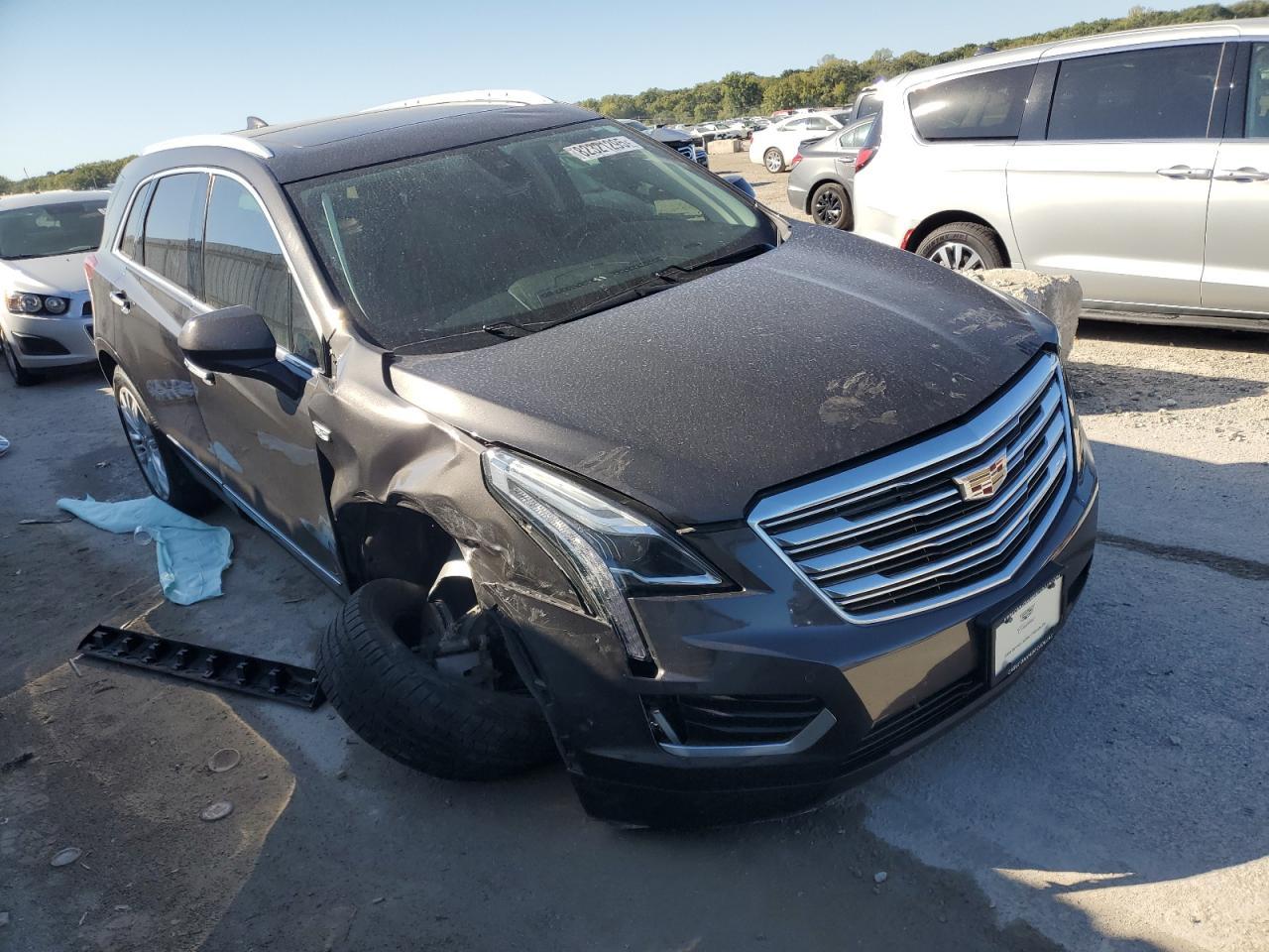 2017 CADILLAC XT5