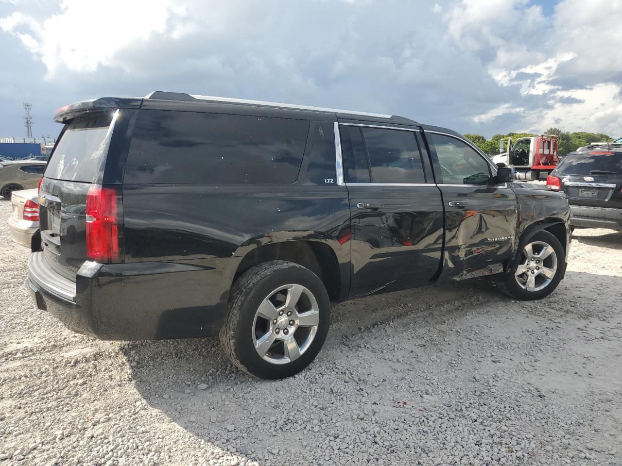 2015 CHEVROLET Suburban