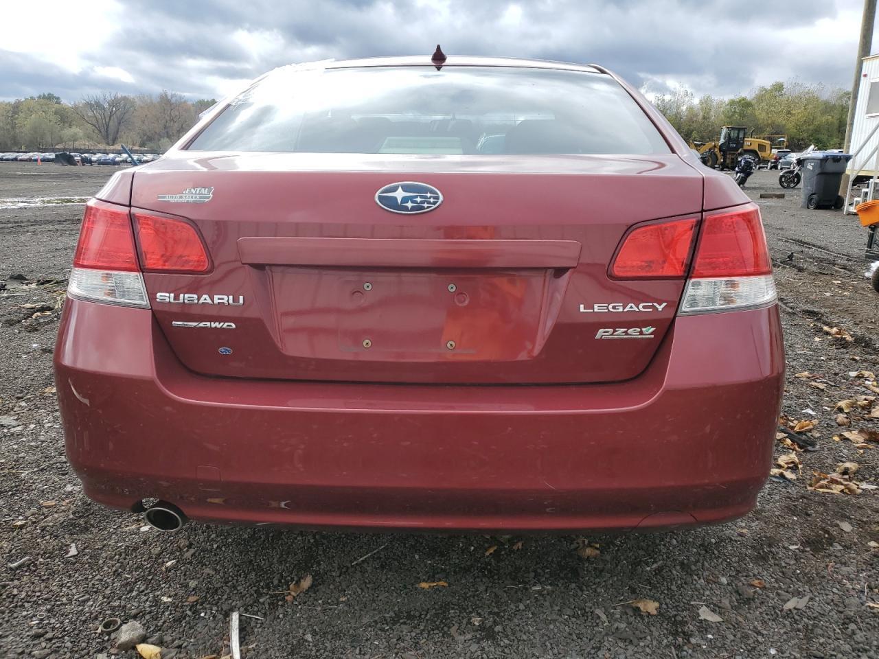 2013 SUBARU Legacy