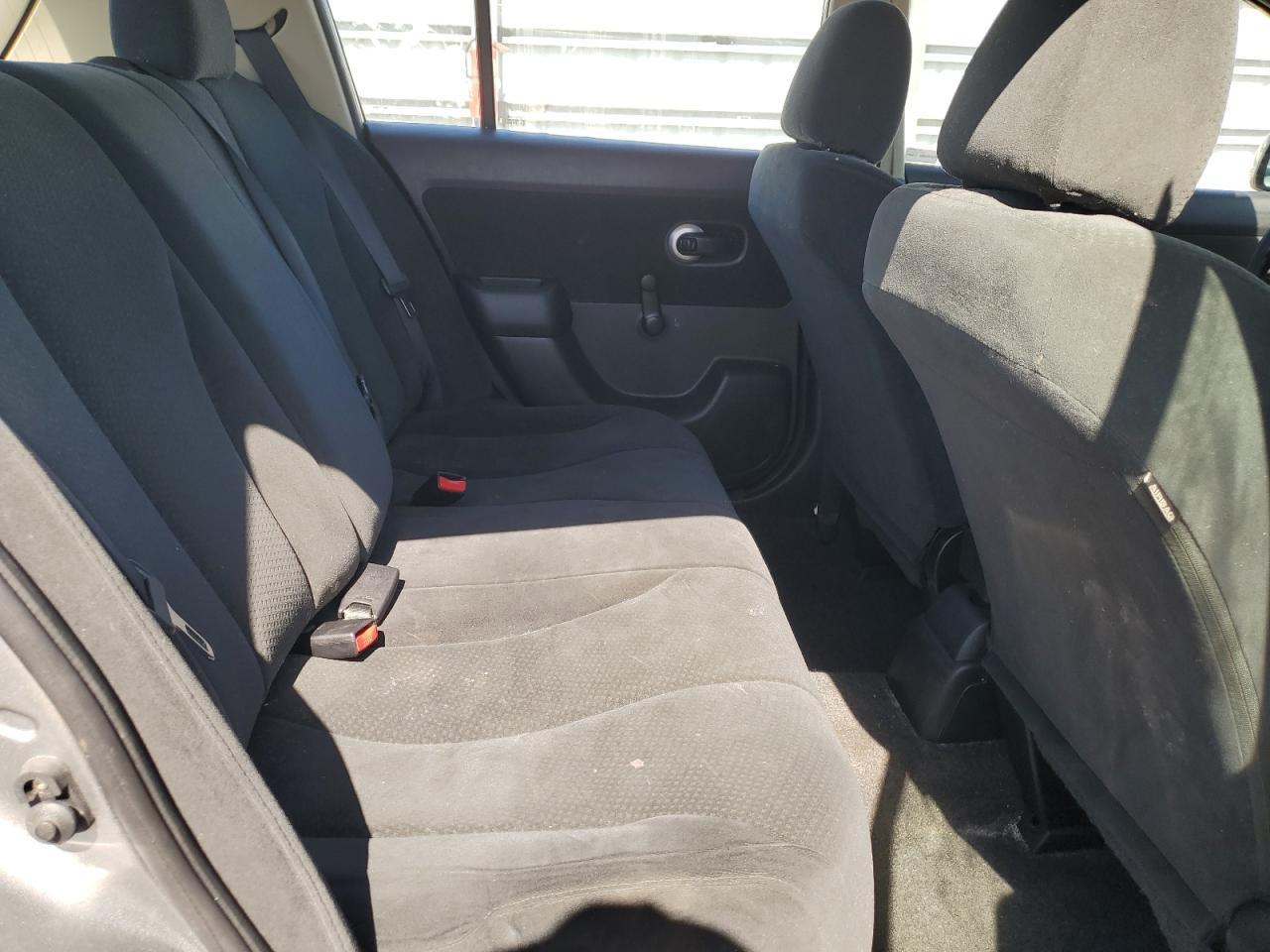 2011 NISSAN VERSA