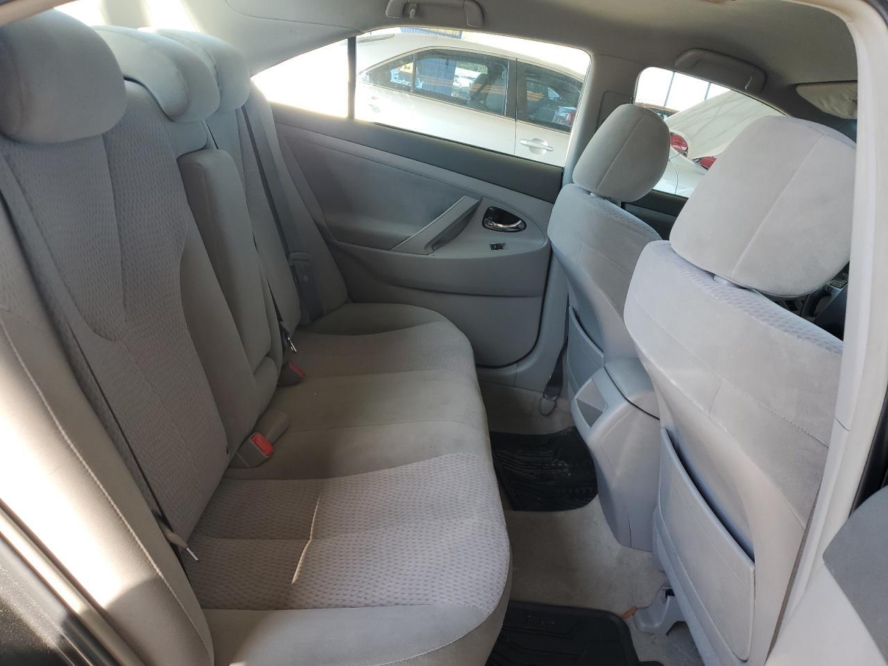 2010 TOYOTA CAMRY
